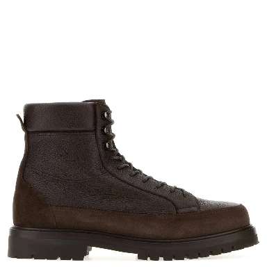PAIR OF ANKLE BOOTS