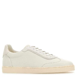 PAIR OF SNEAKERS