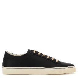 PAIR OF SNEAKERS