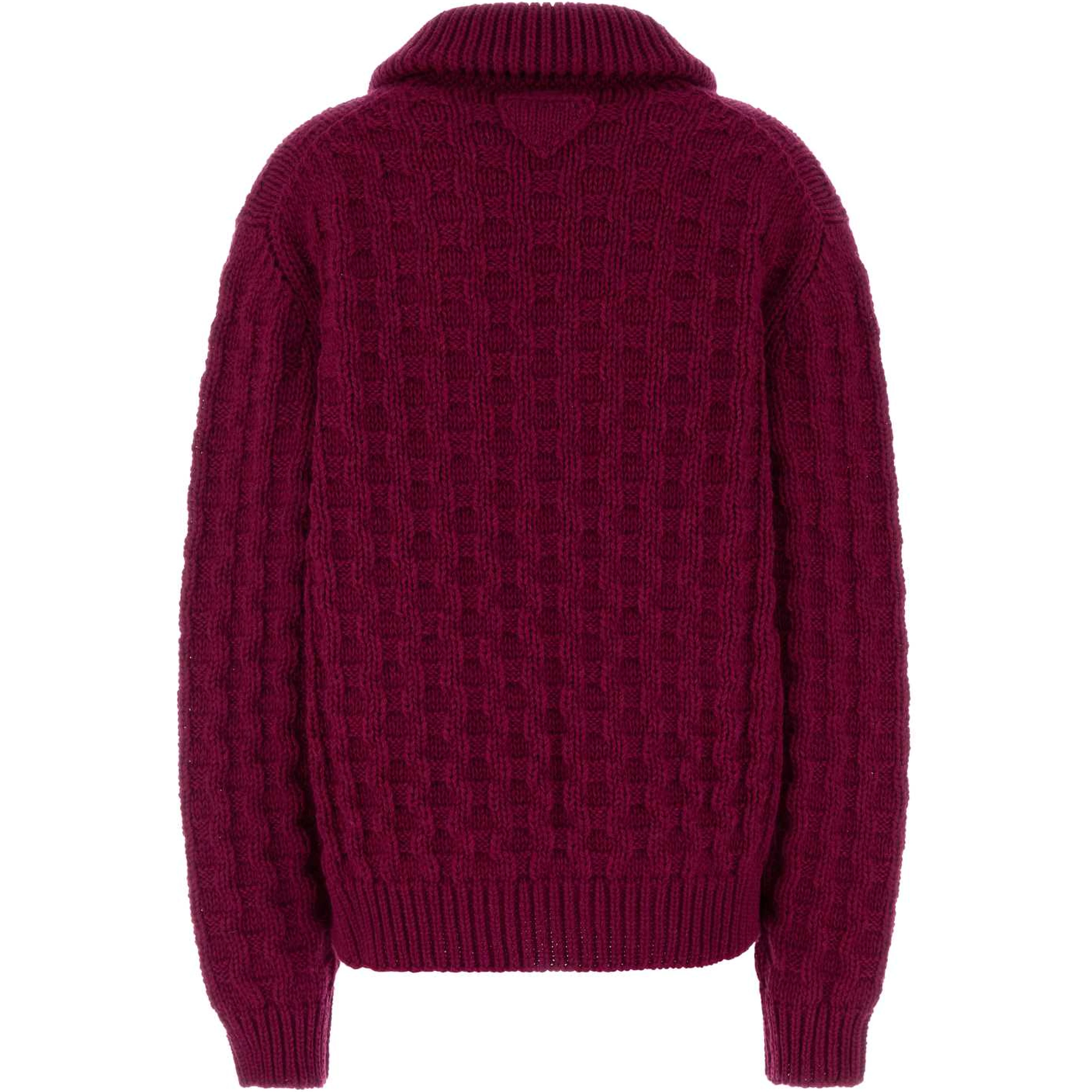 ZIPPED SWEATER