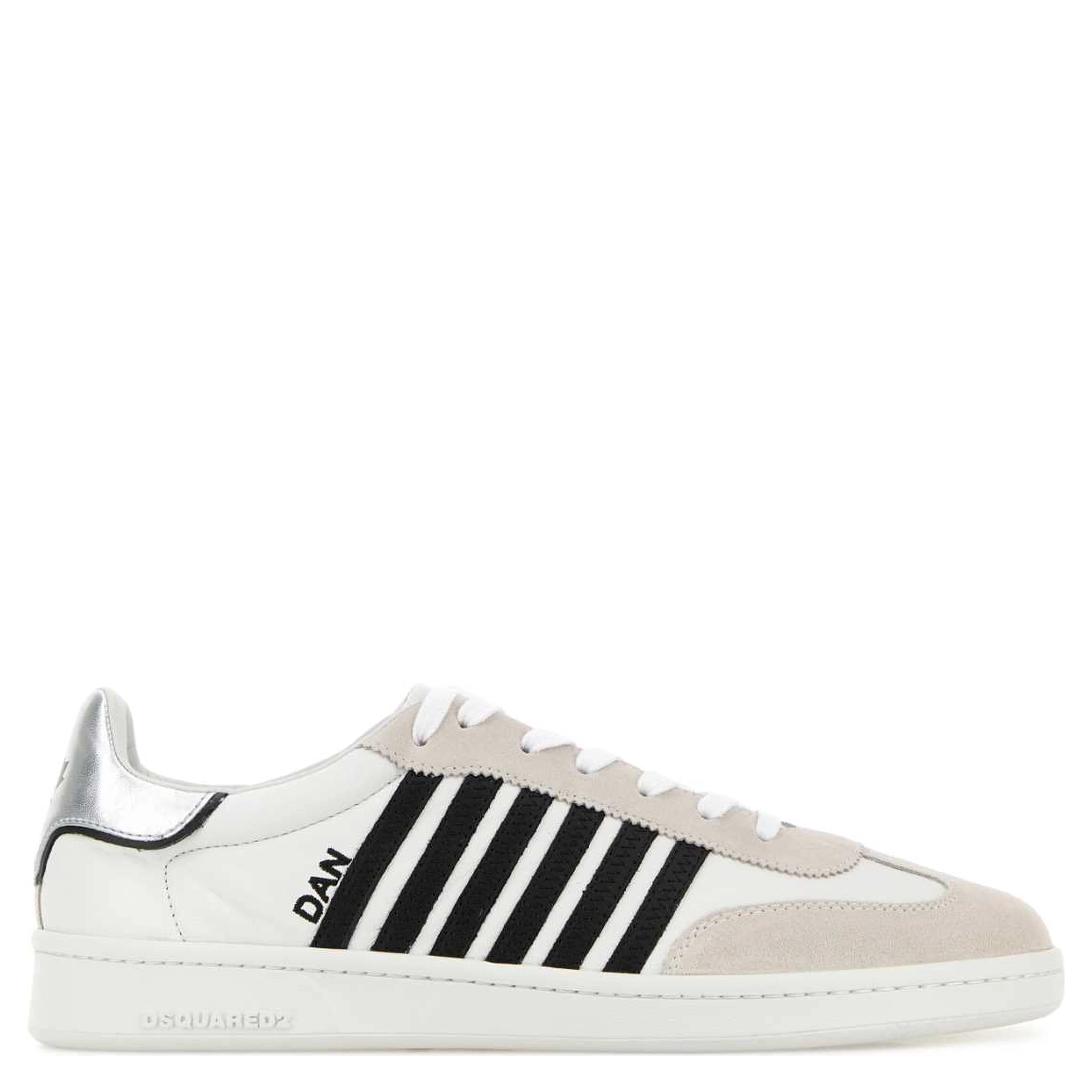 LACE-UP LOW TOP SNEAKERS