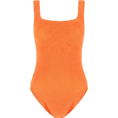 COSTUME