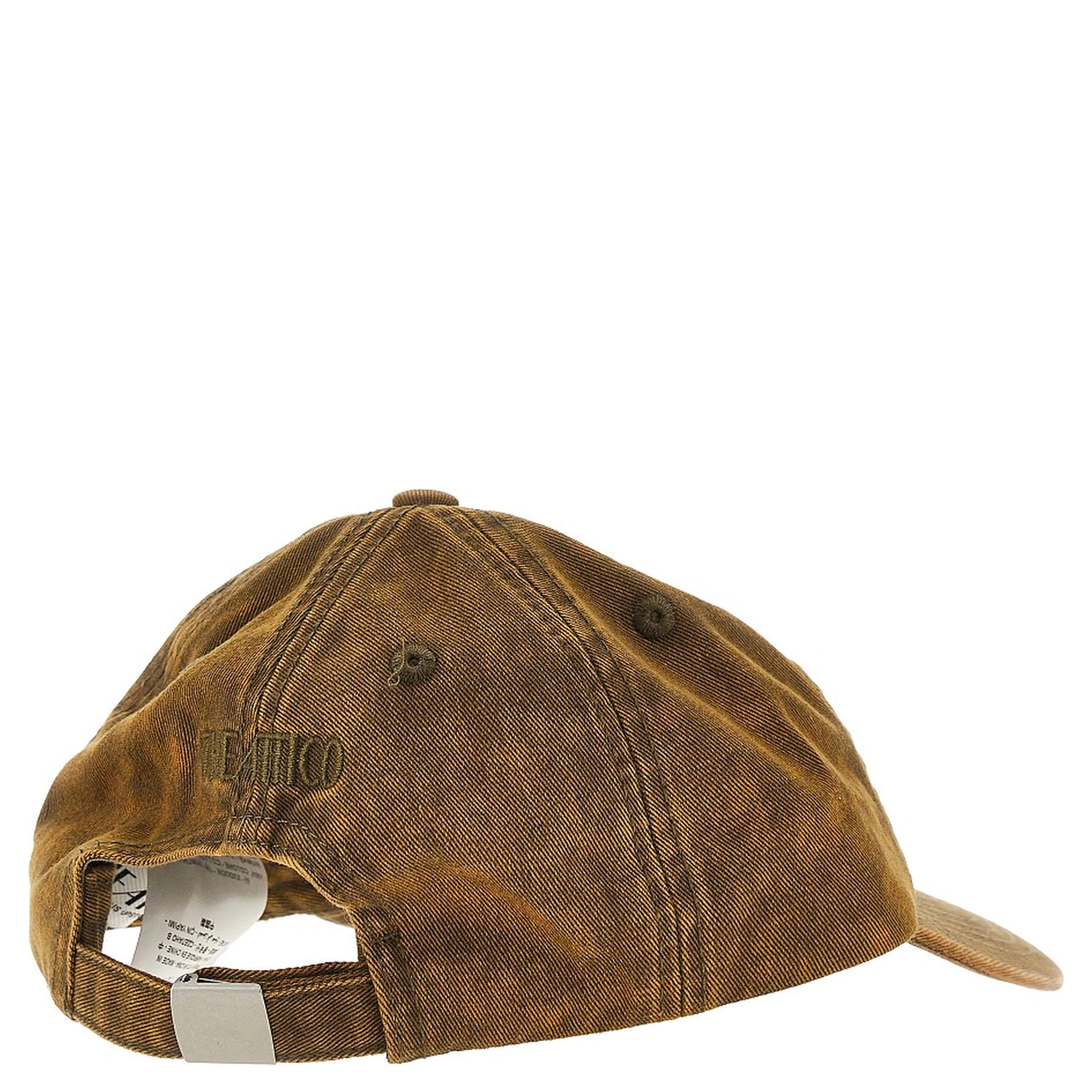 Baseball hat with logo embroidery