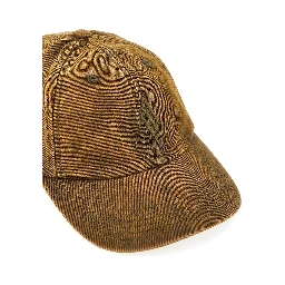 Baseball hat with logo embroidery