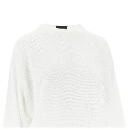 Knitted top with batwing sleeves