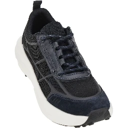 Travel Essential mesh sneakers
