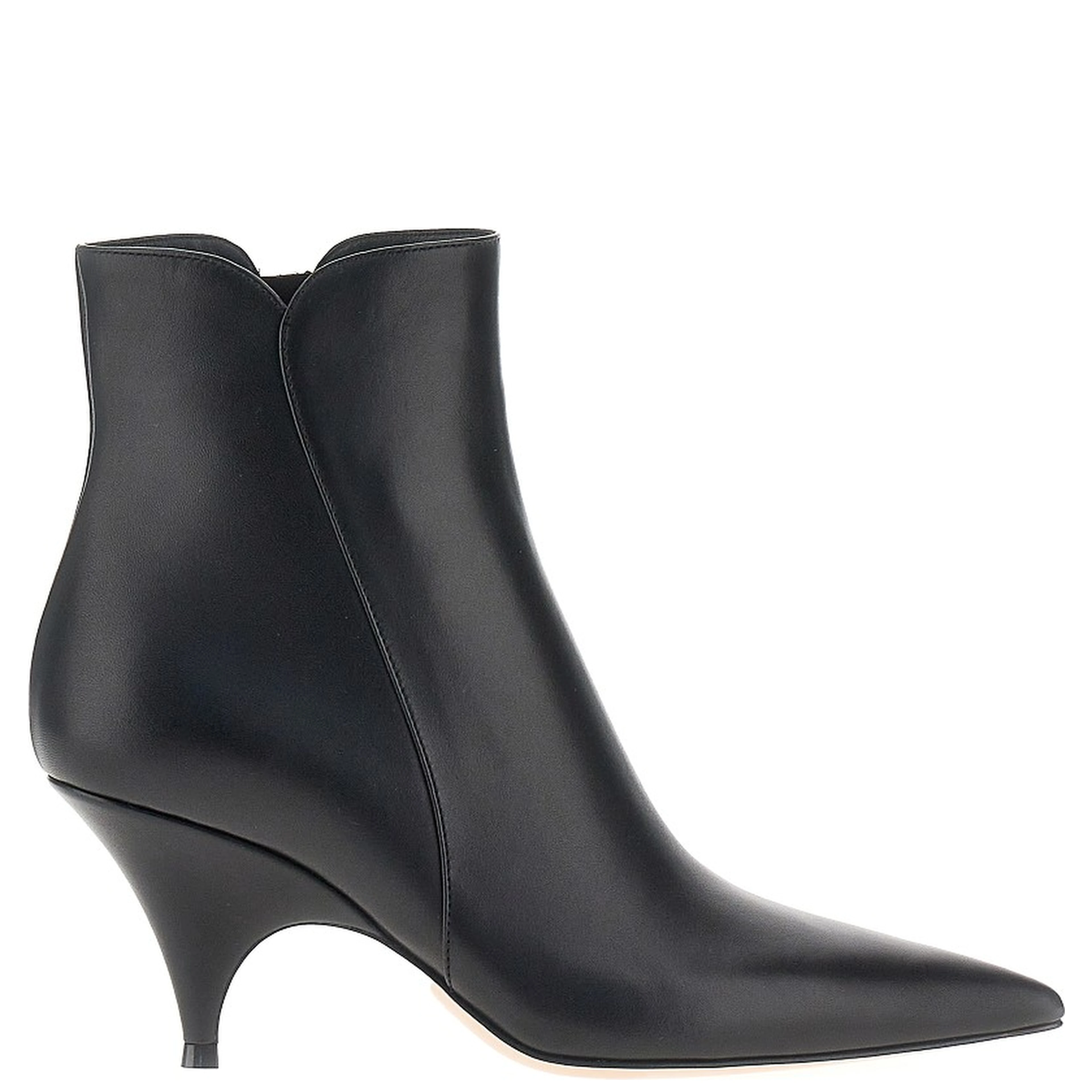 'Sofia' leather booties