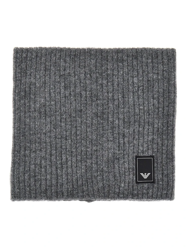 Wool and cashmere neck warmer