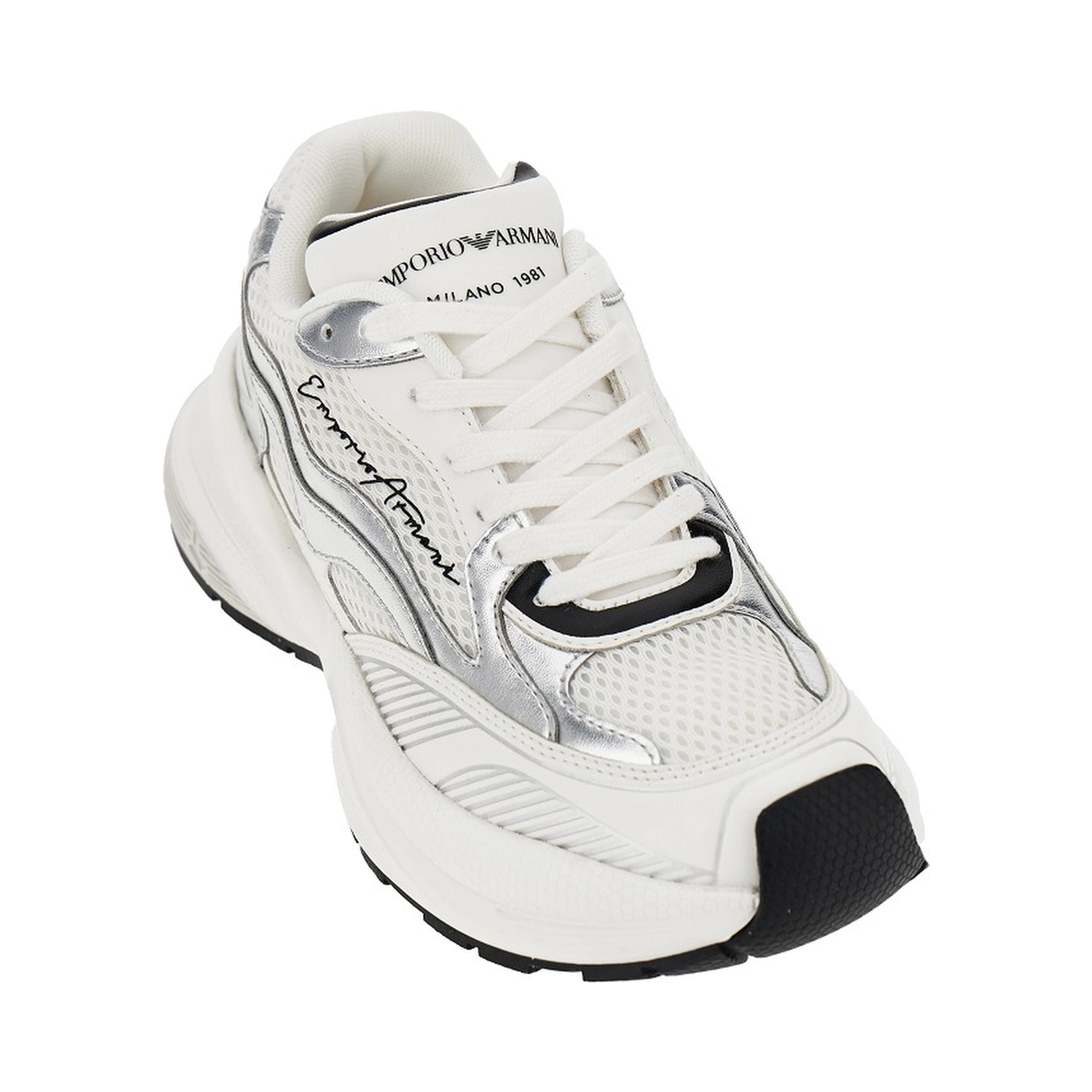 Mesh sneakers with leather details