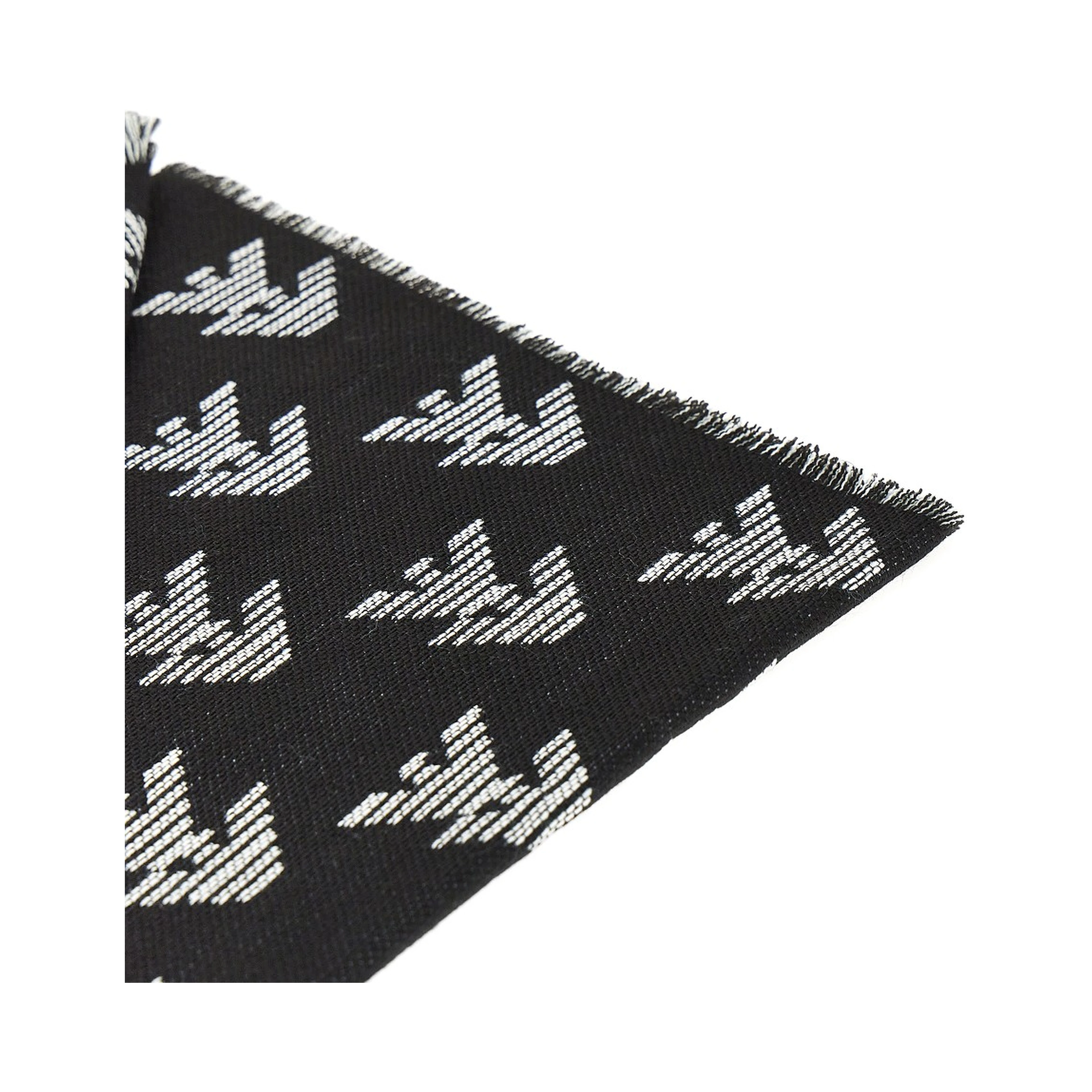 Knitted scarf with Eagle motif