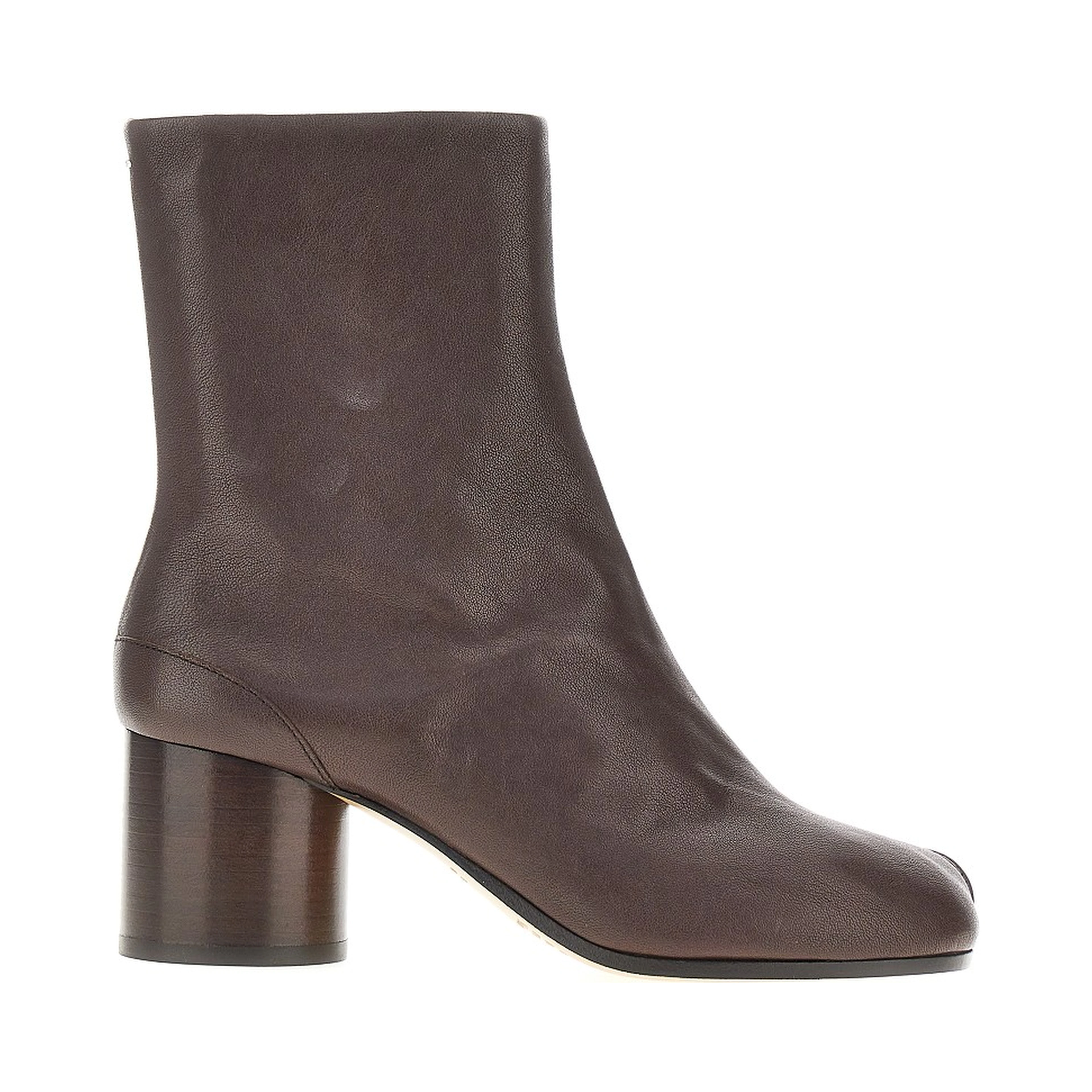 'Tabi' leather ankle boots