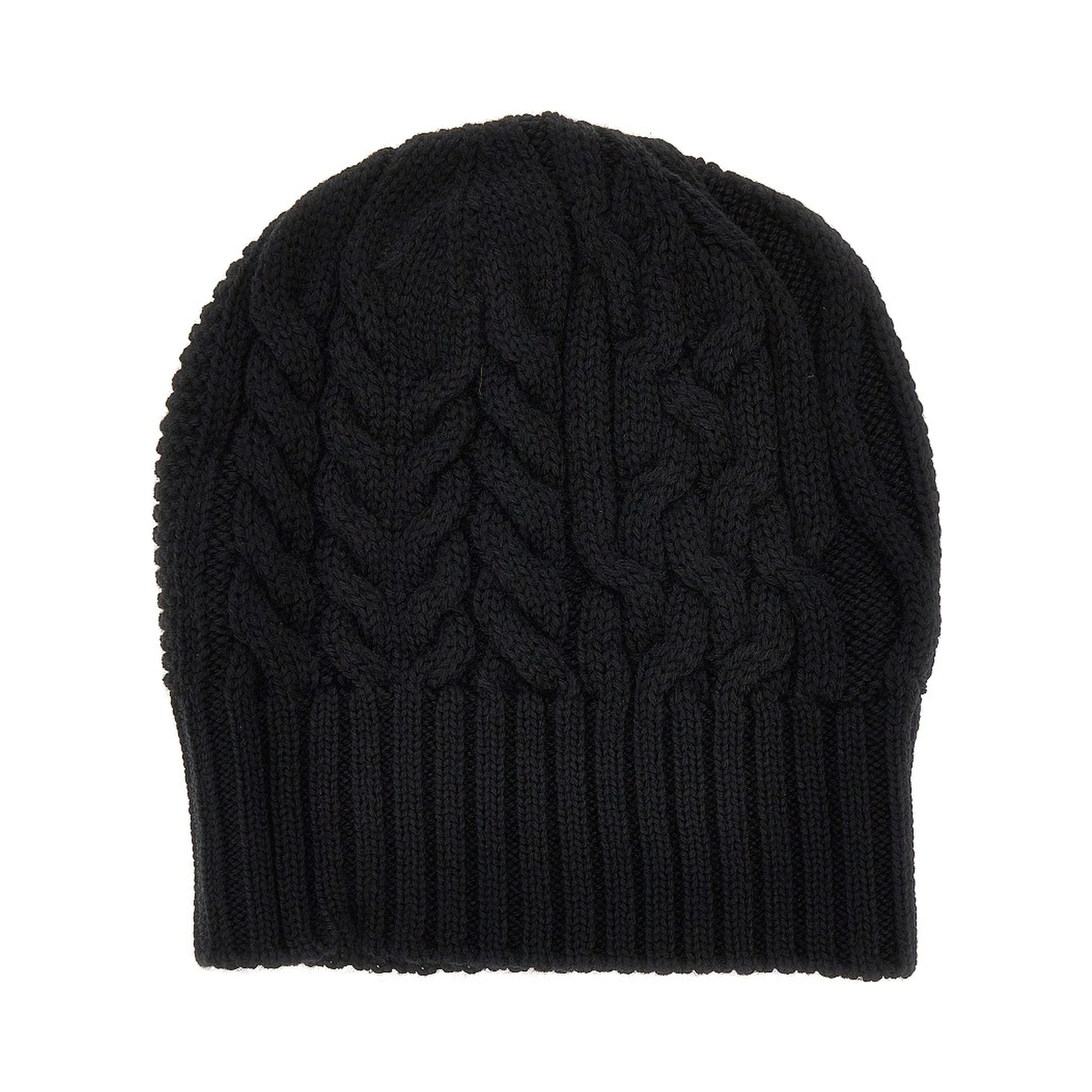 Knitted beanie hat with logo label