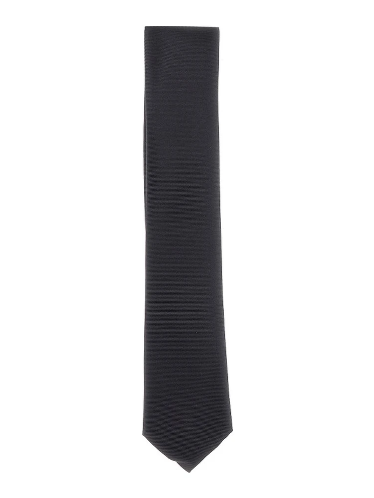 Silk tie