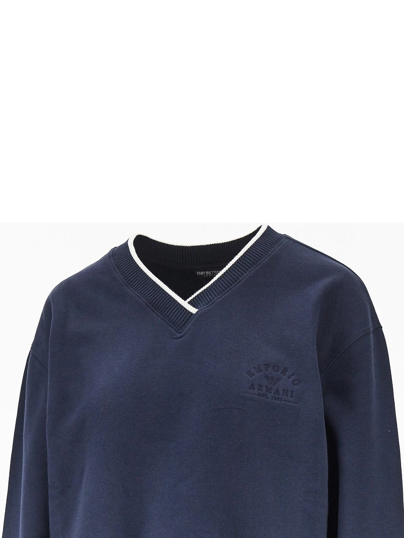 V-neck sweatshirt