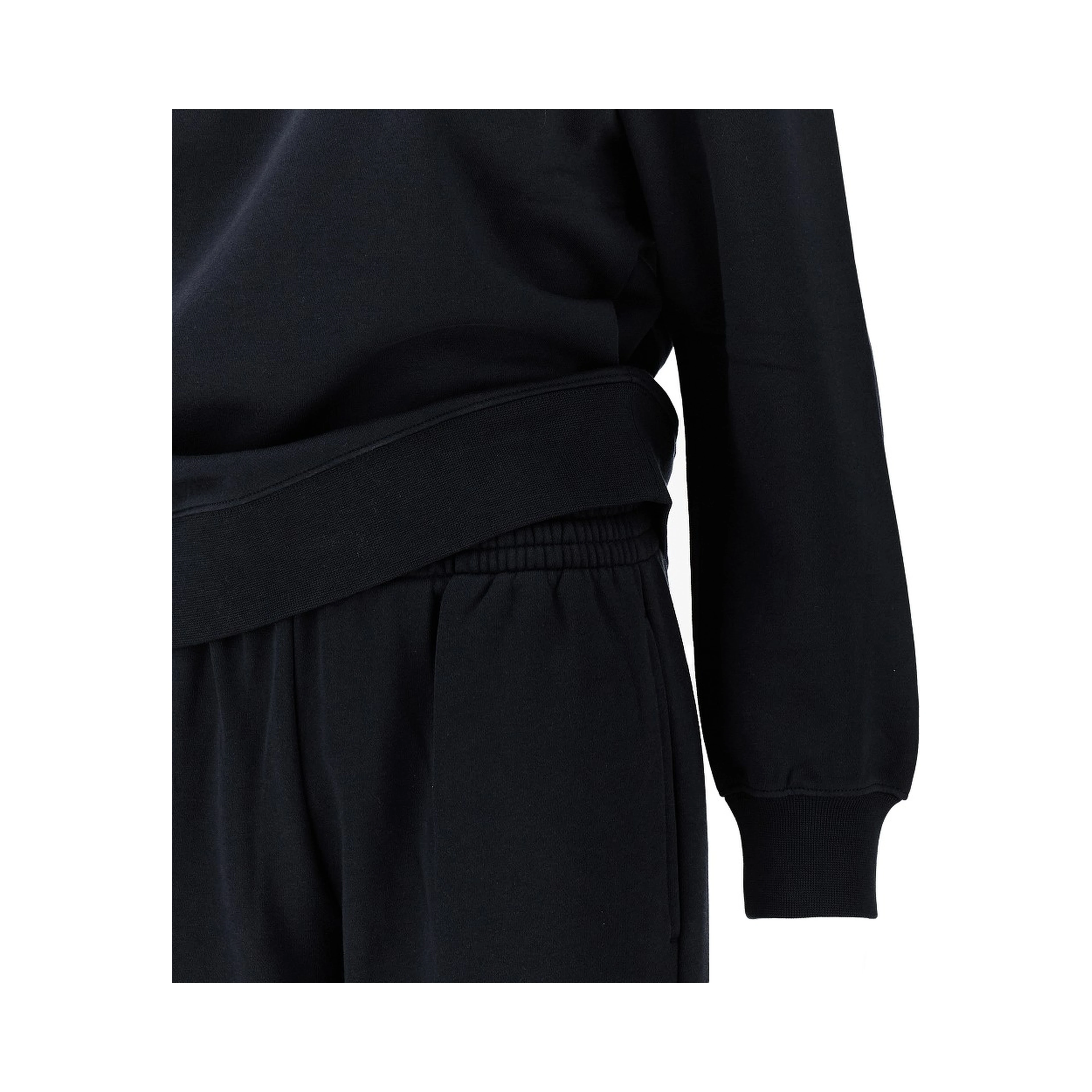Two-piece sporty set