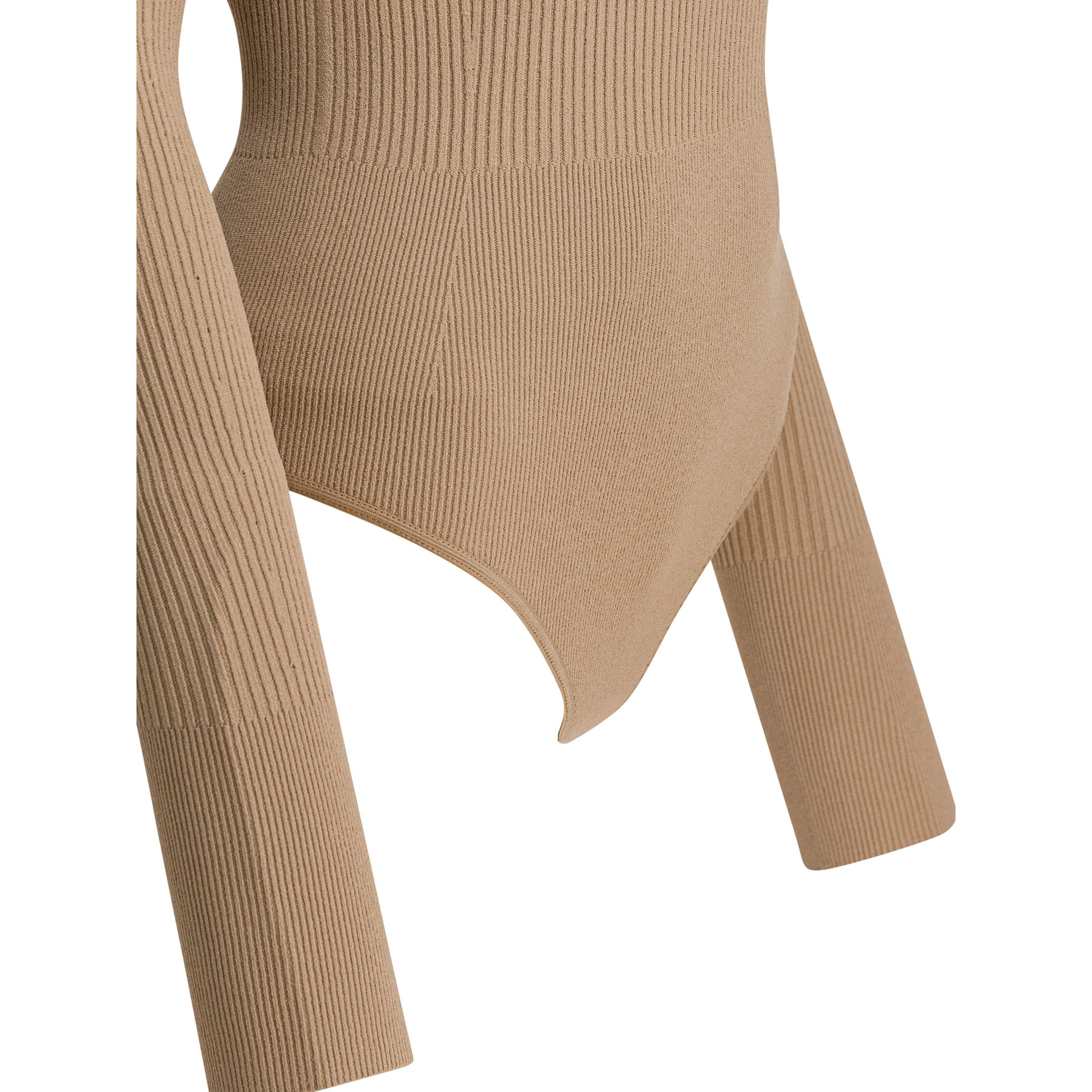 Body off-shoulder