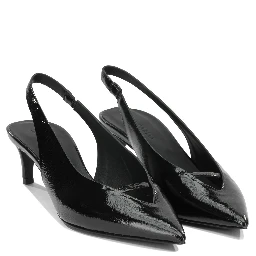 Heeled shoes