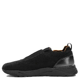 Low-top sneakers made of mesh and leather