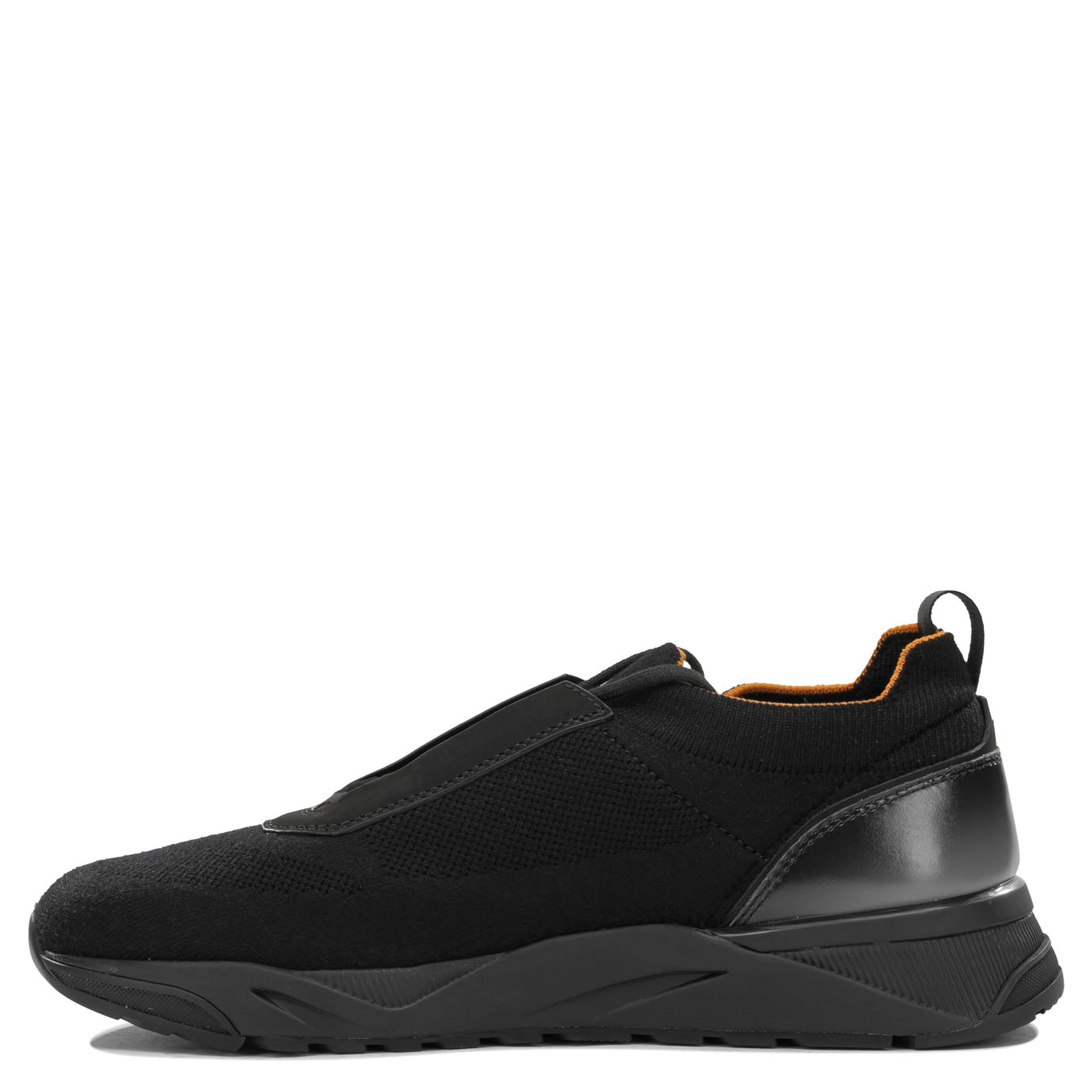 Low-top sneakers made of mesh and leather