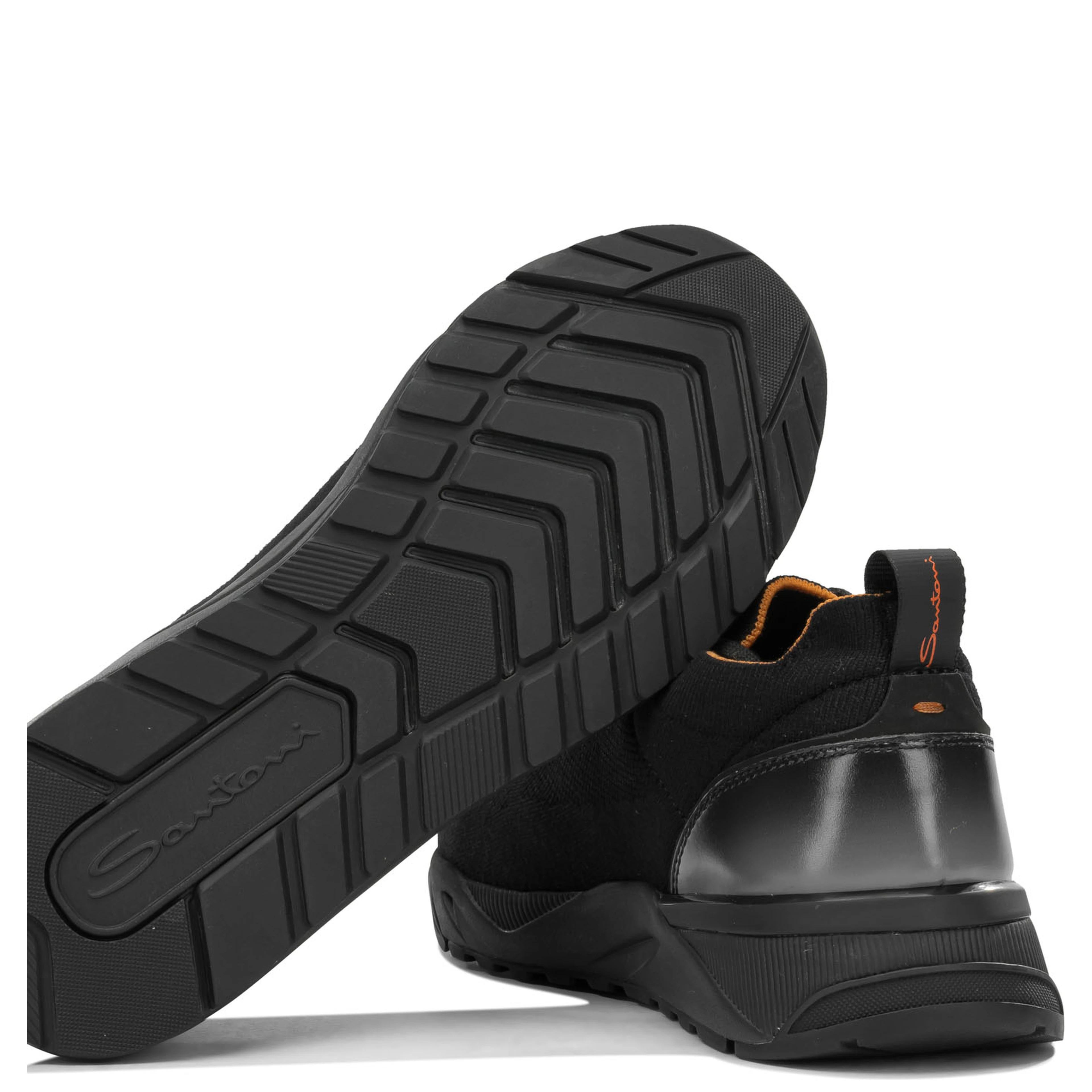 Low-top sneakers made of mesh and leather