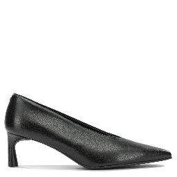 Heeled shoes