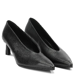 Heeled shoes