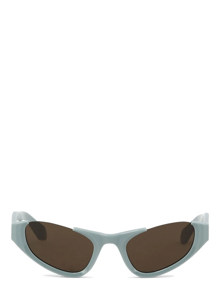 "Cat-Eye" sunglasses