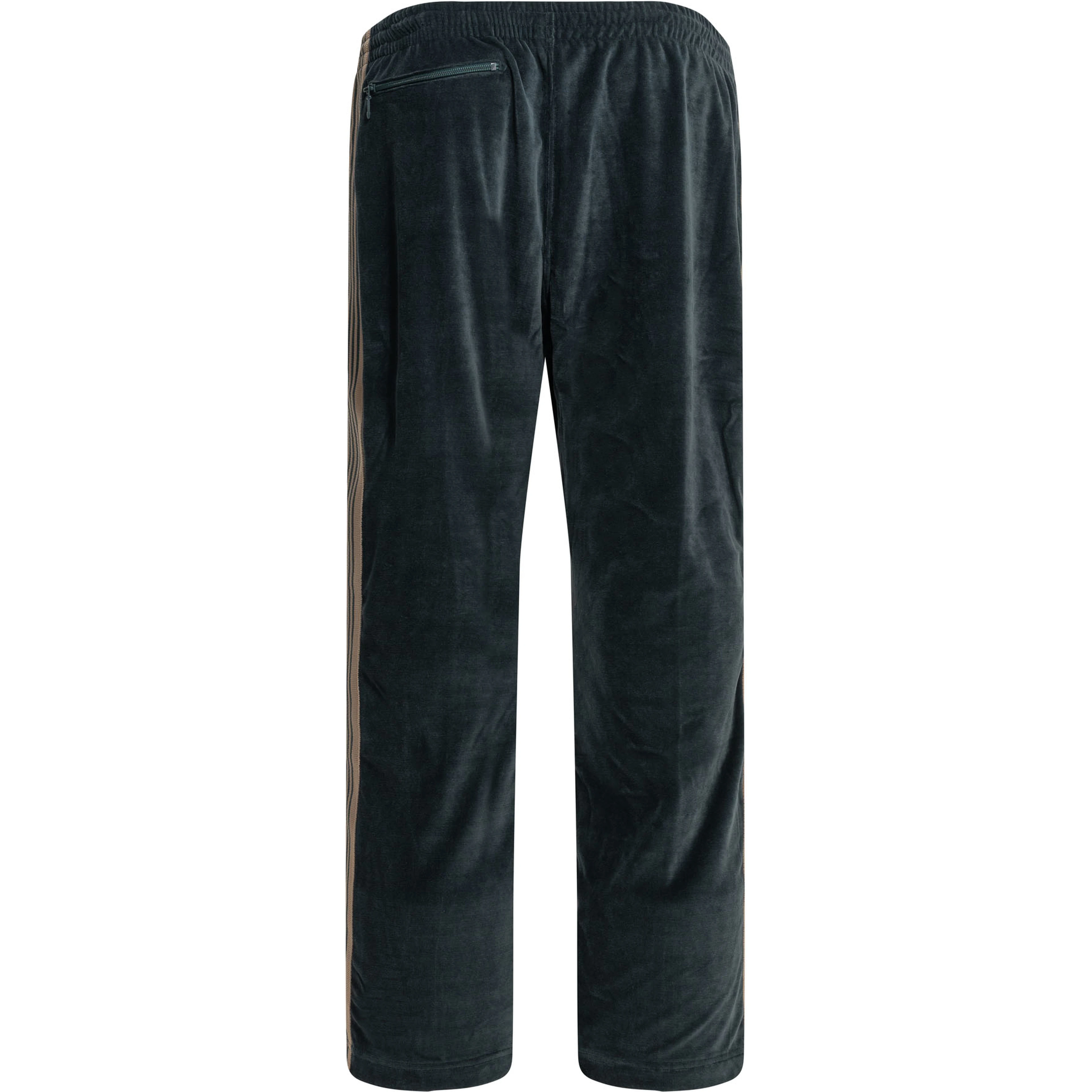 Sports pants with logo