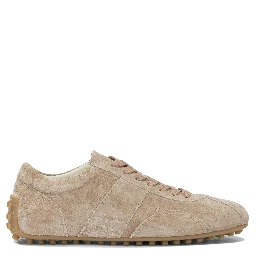 Sneakers & Slip-On