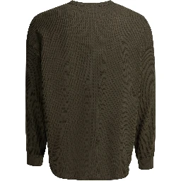 Long-sleeved t-shirt