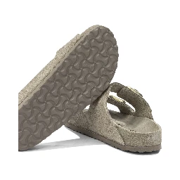 "Arizona" low sandals