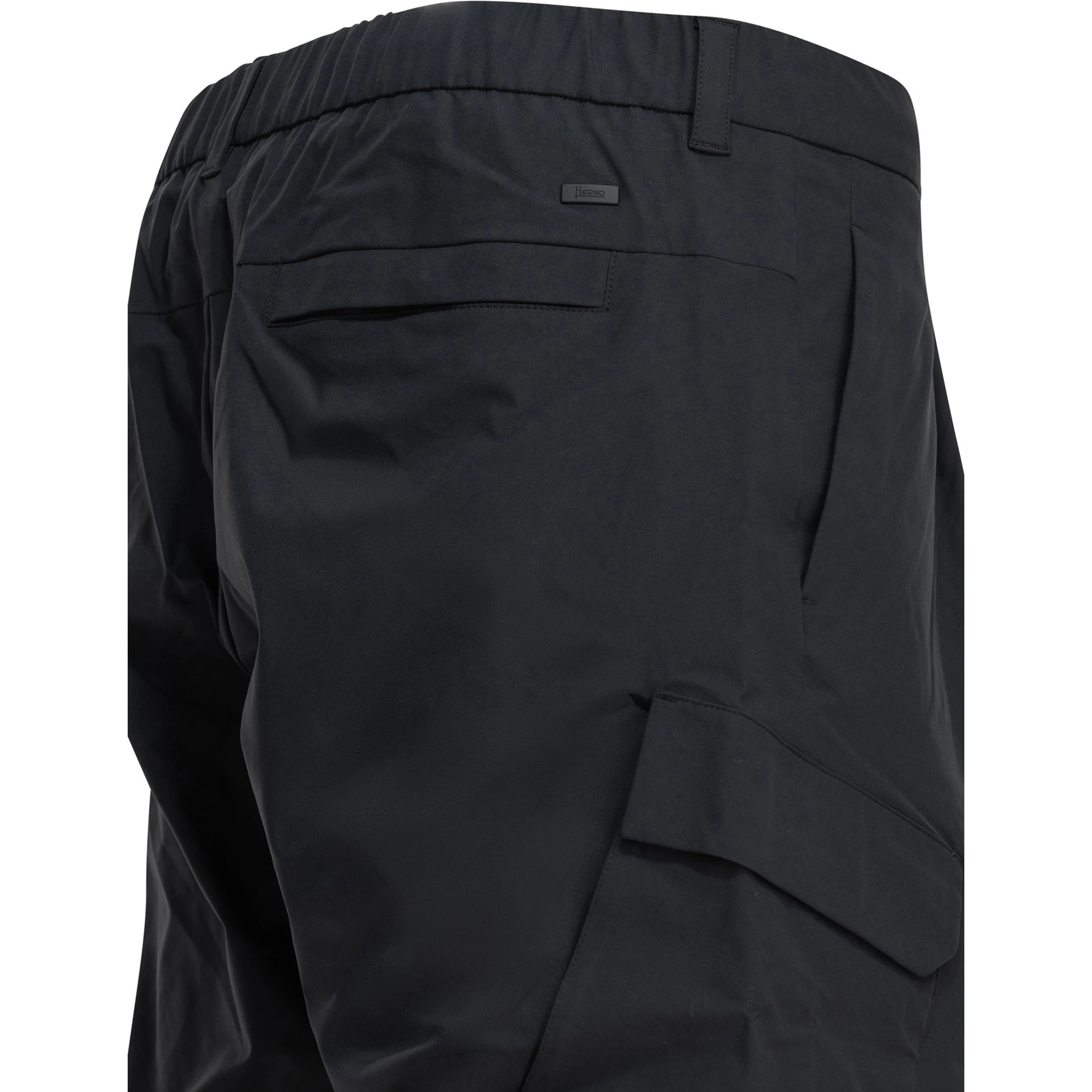 Short cargo