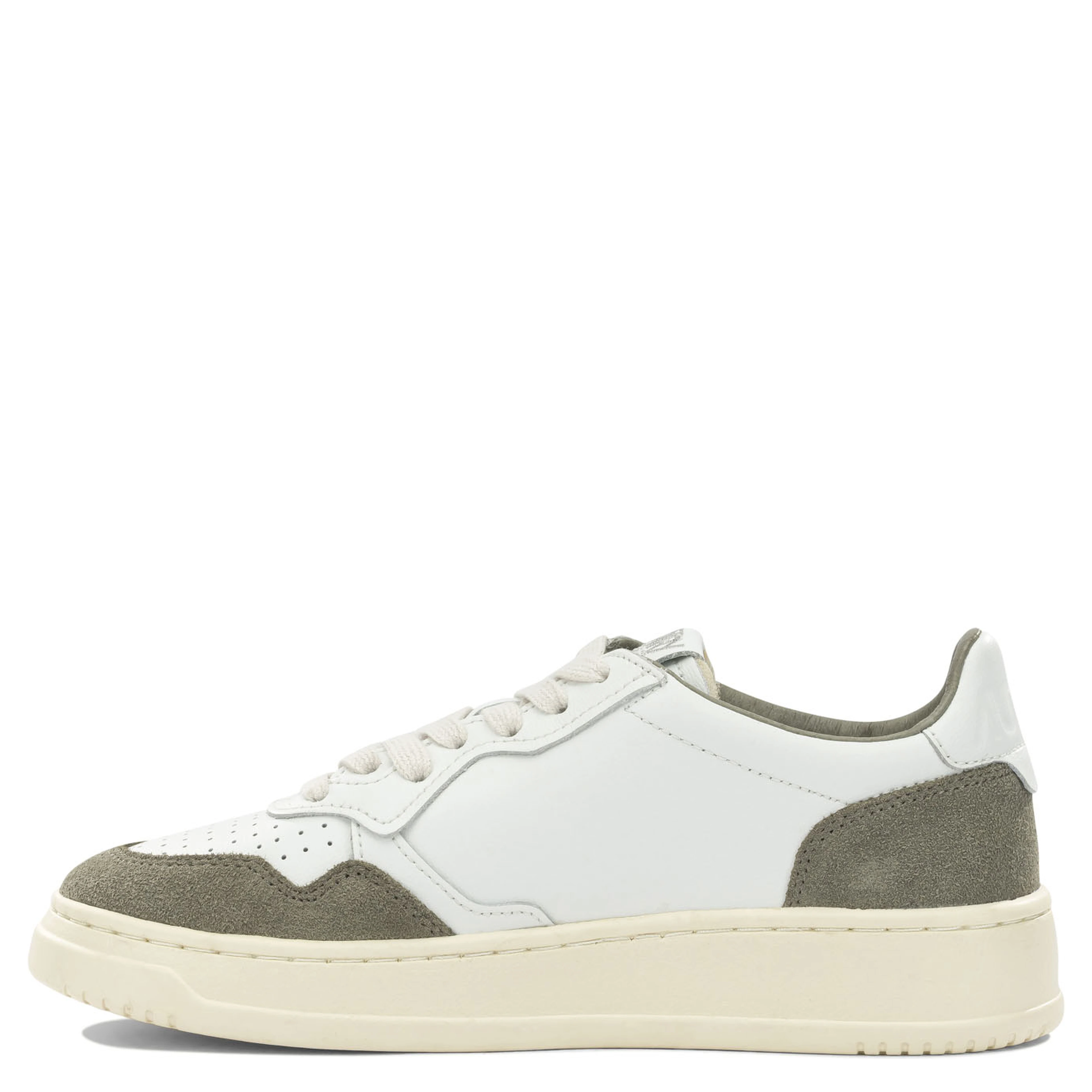 "Medalist Low" Low-Top Sneakers