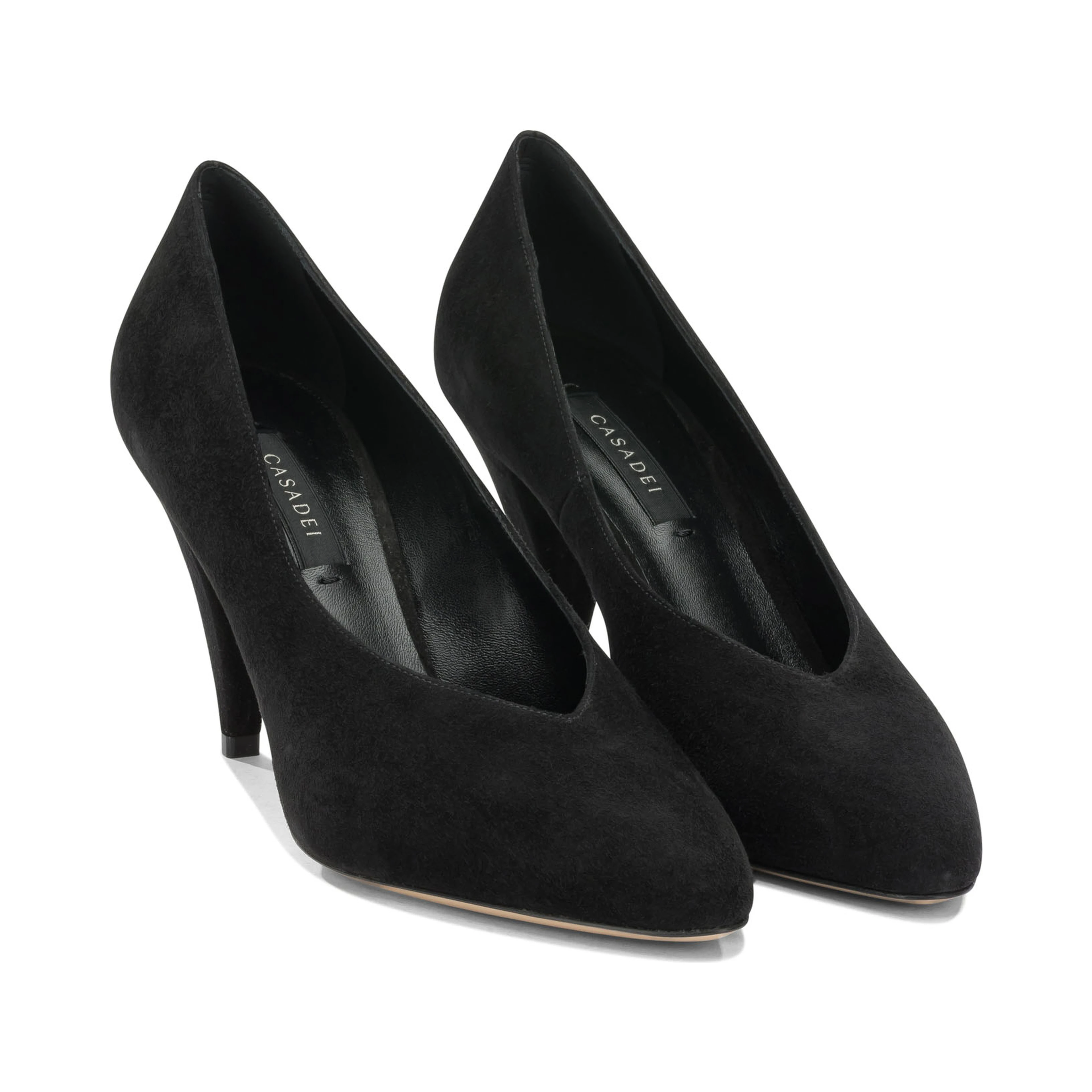 Heeled shoes