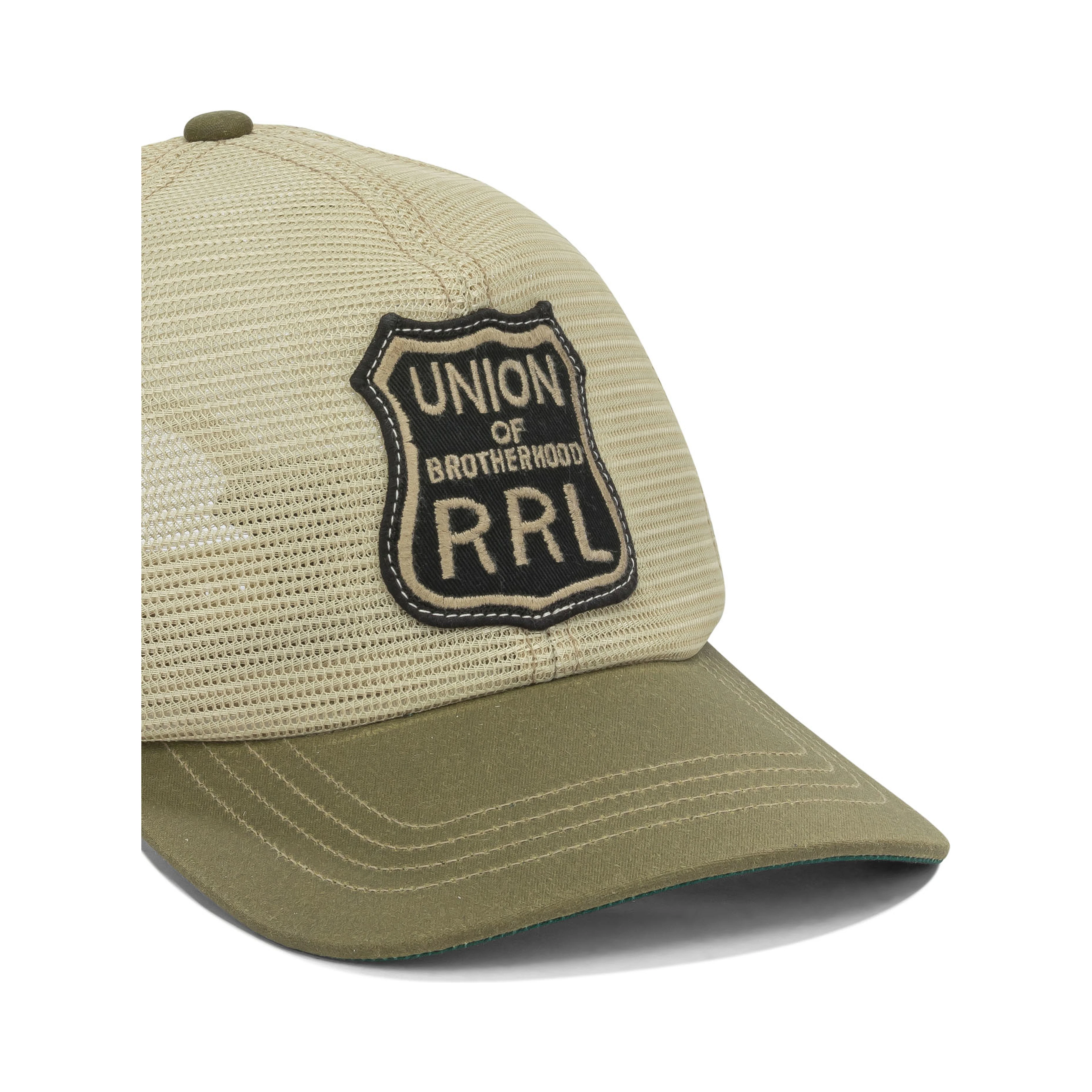 Trucker cap with logo
