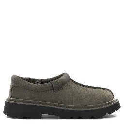 "Tasman Lug Embossed" slippers