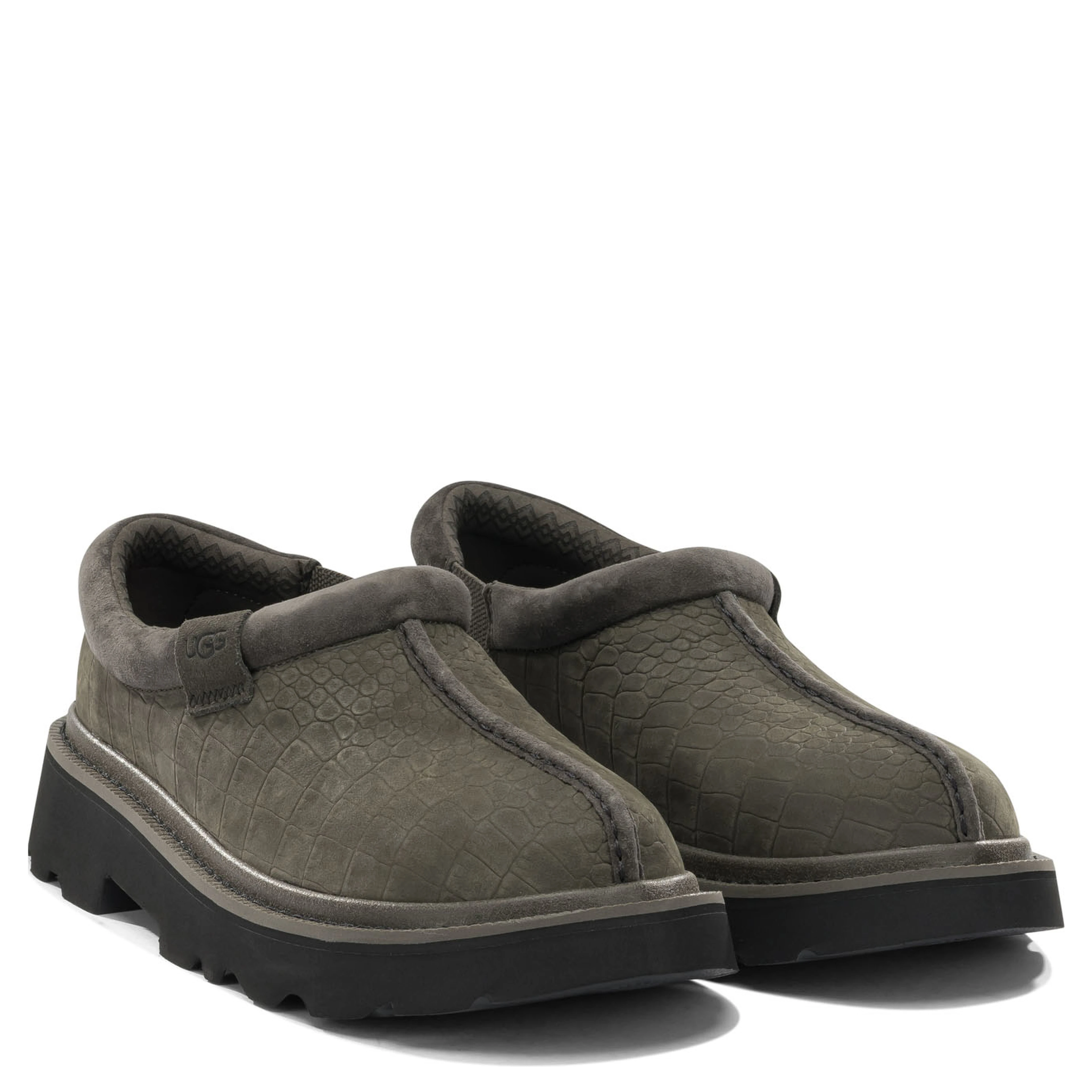 "Tasman Lug Embossed" slippers