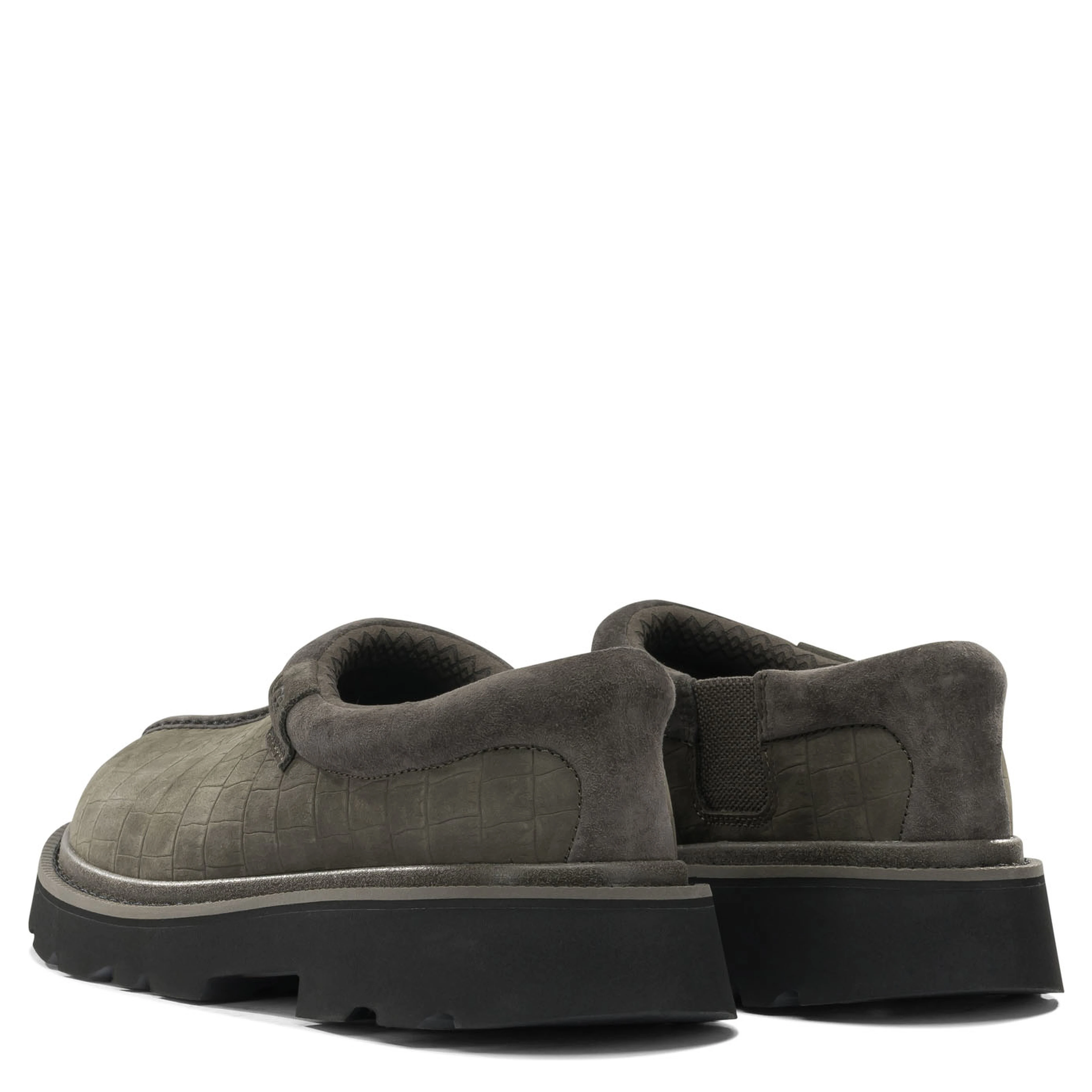 "Tasman Lug Embossed" slippers