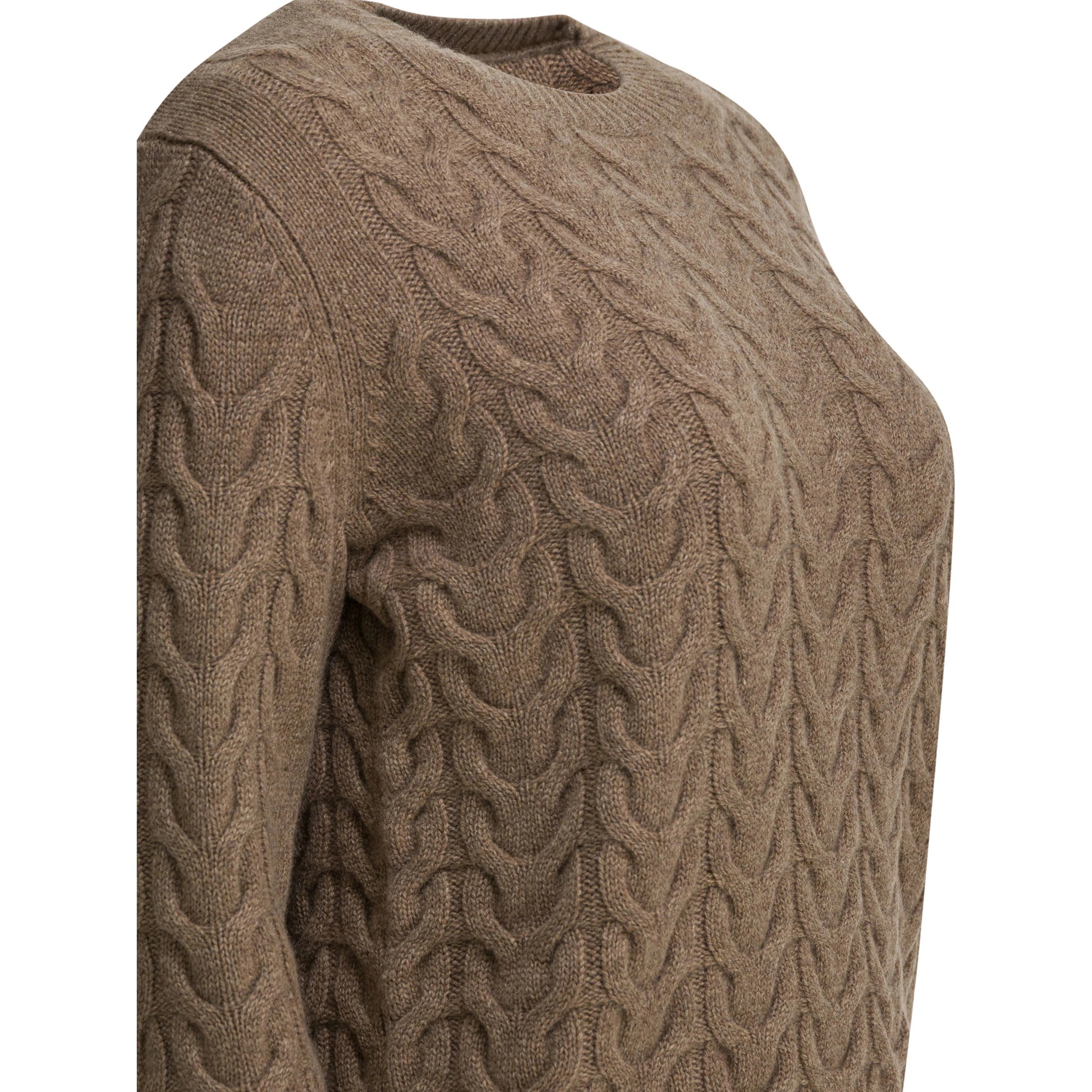 Knitted cashmere sweater