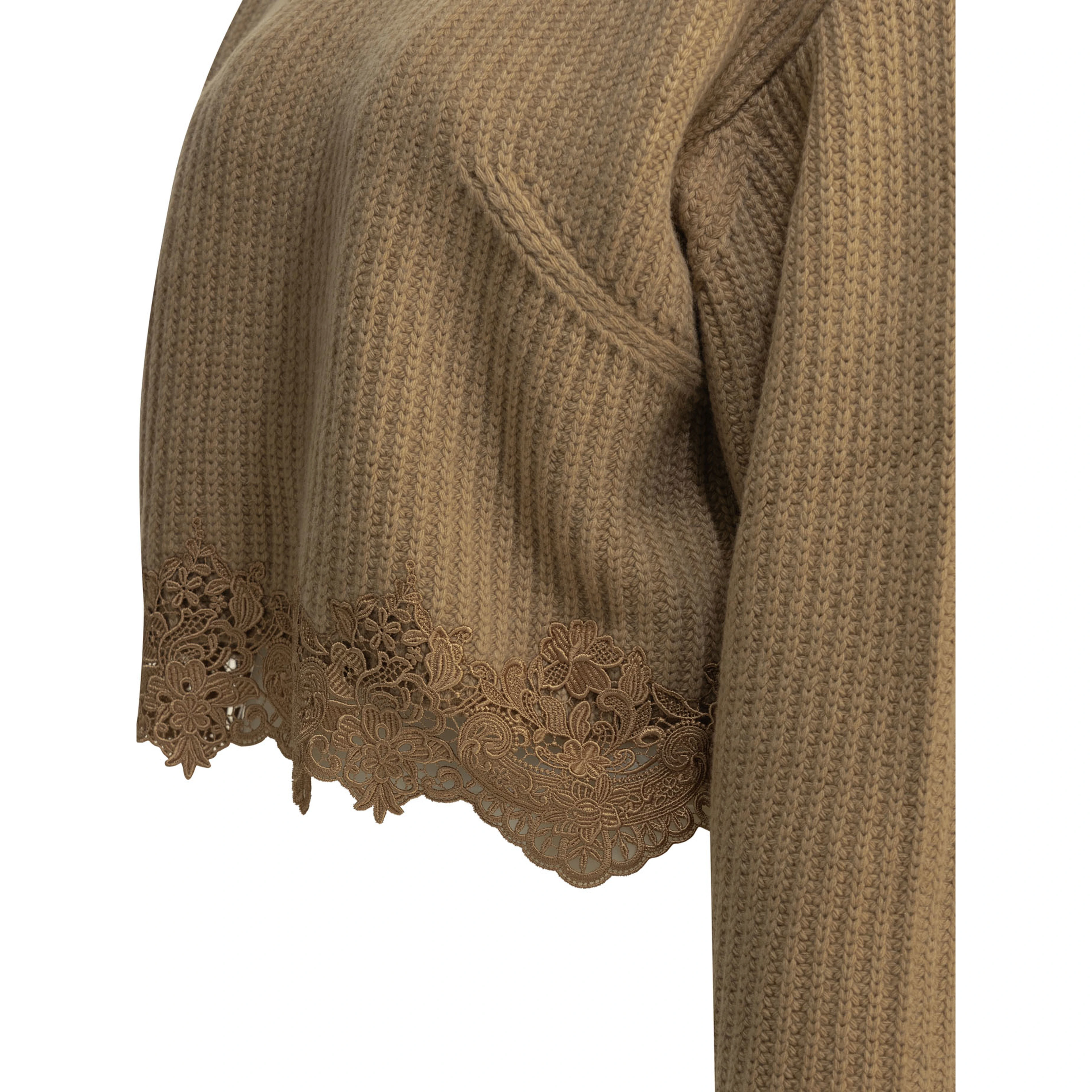 Crew-neck sweater with lace