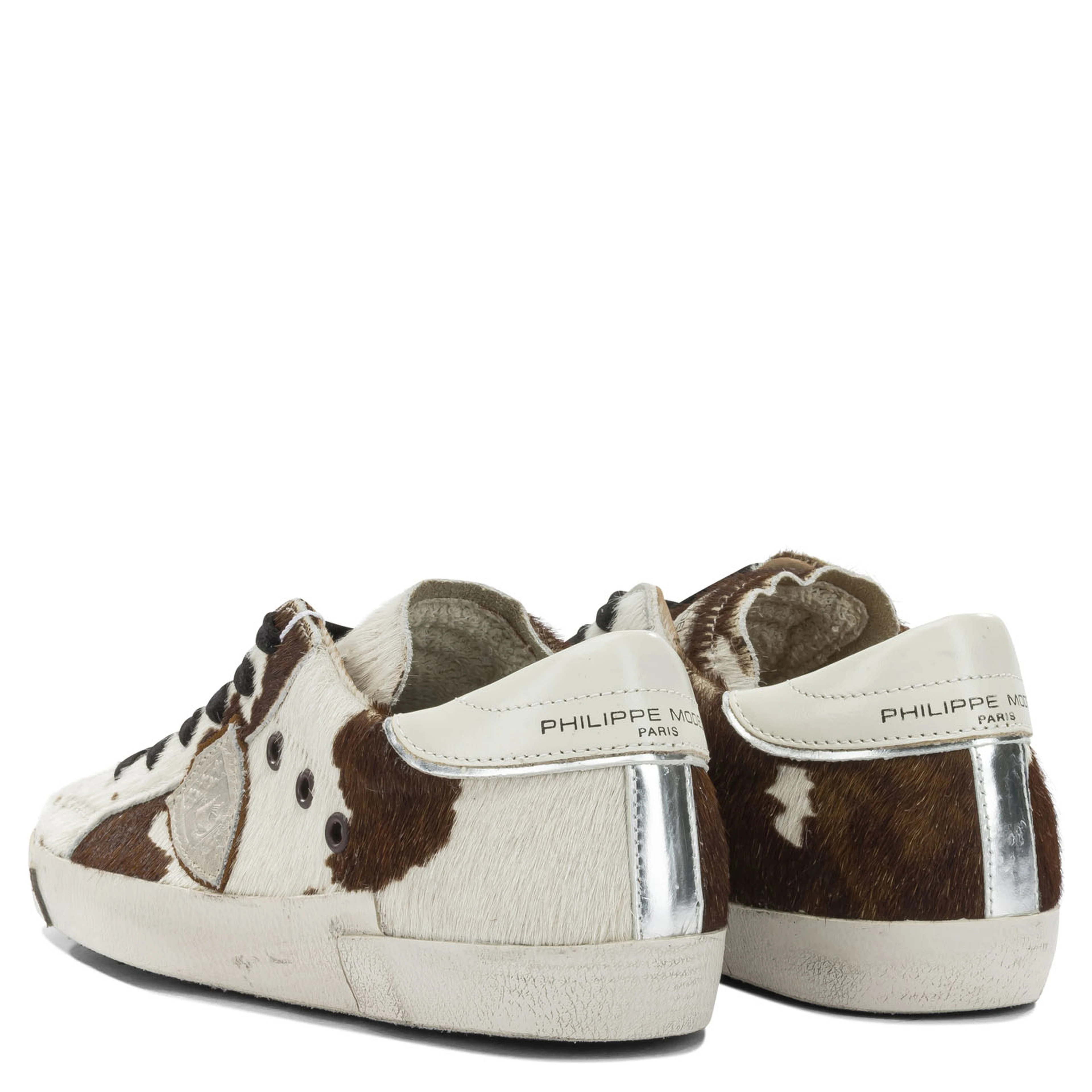 Sneakers & Slip-On