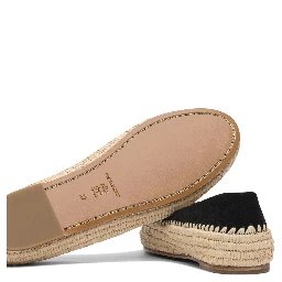 "Tina" ballets flat