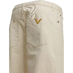 Straight-leg jeans