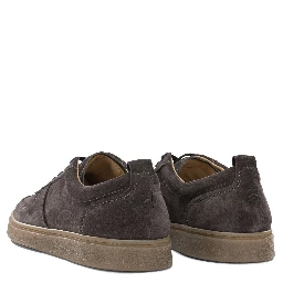 Sneakers & Slip-On