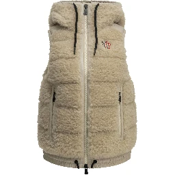 Sleeveless teddy jacket