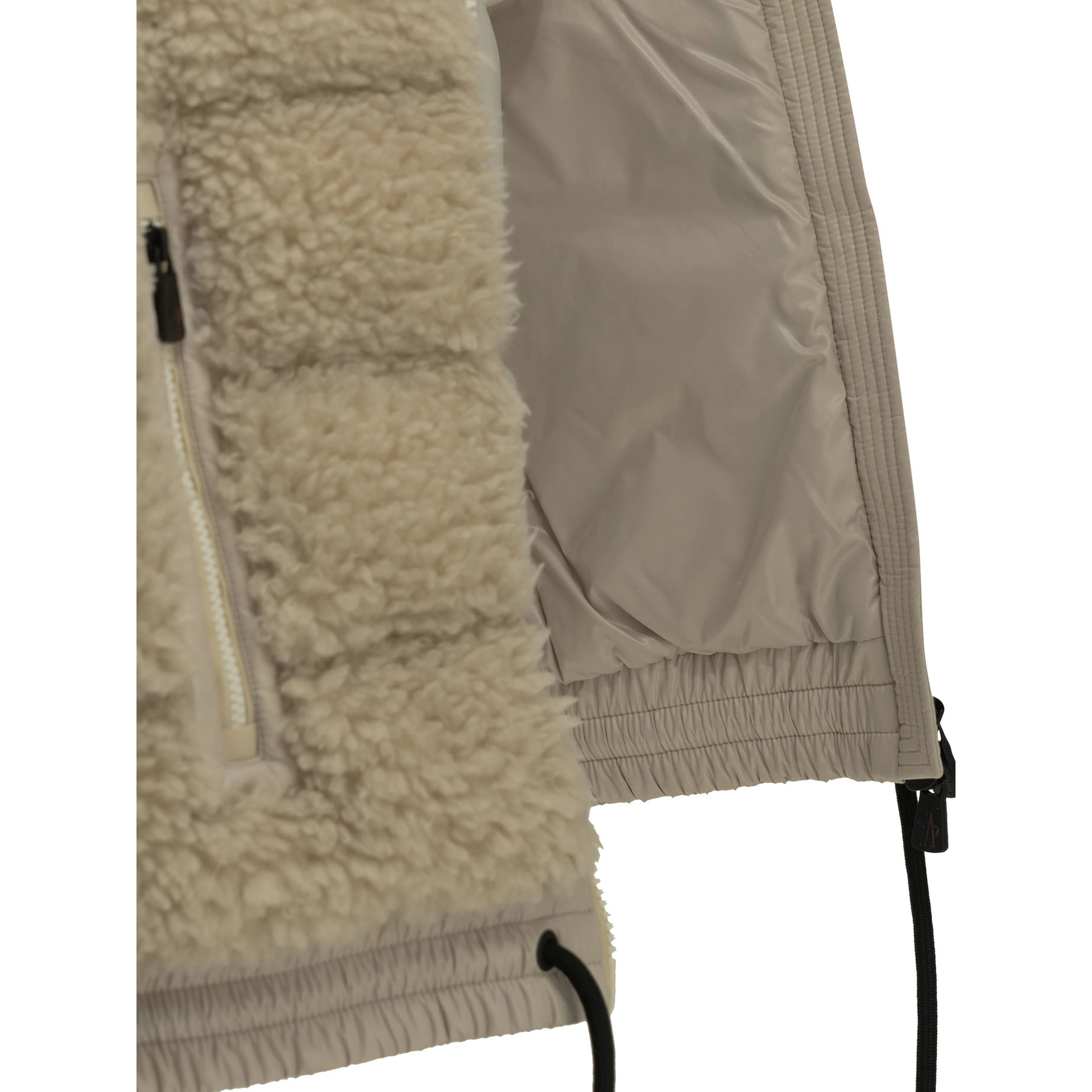 Sleeveless teddy jacket