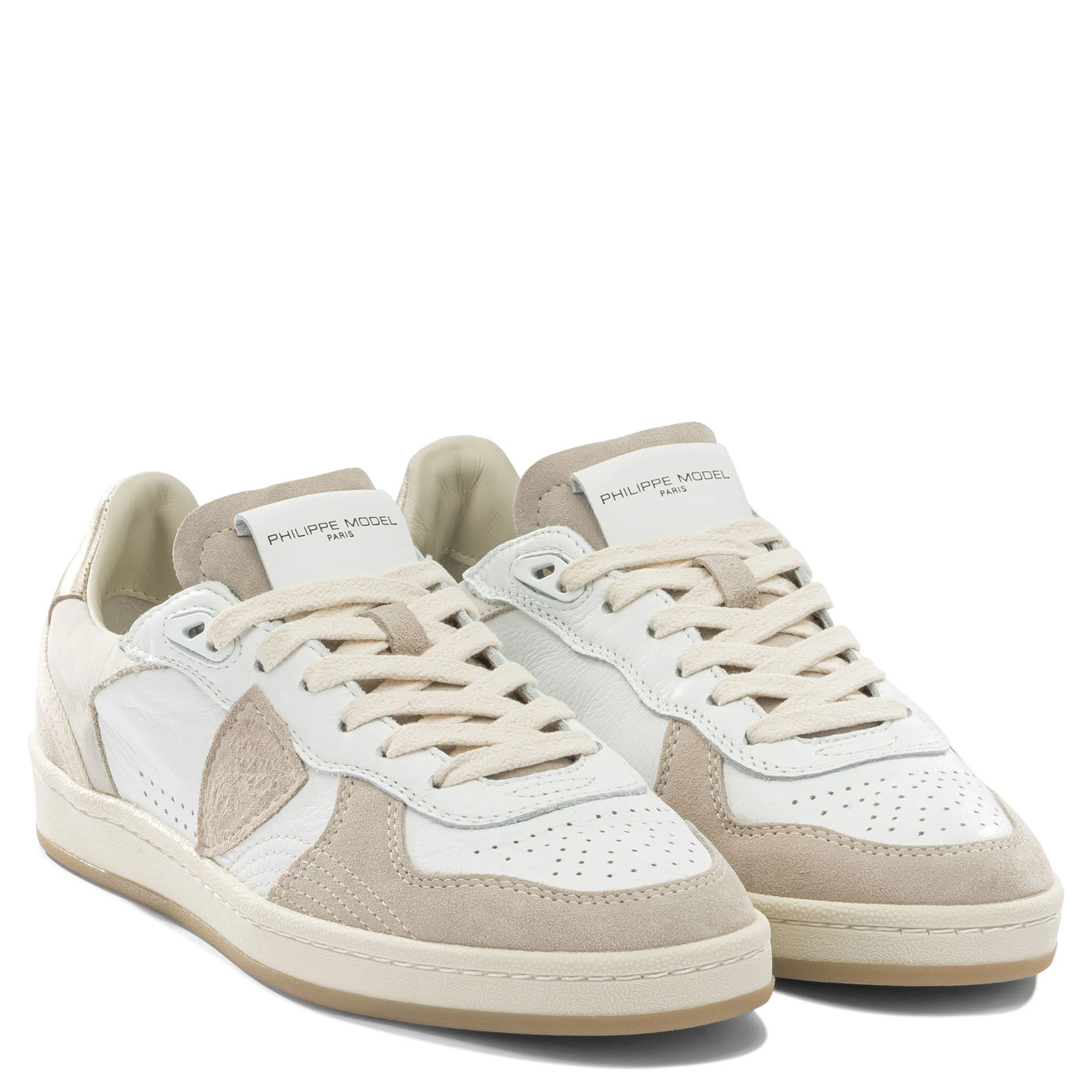 Sneakers & Slip-On