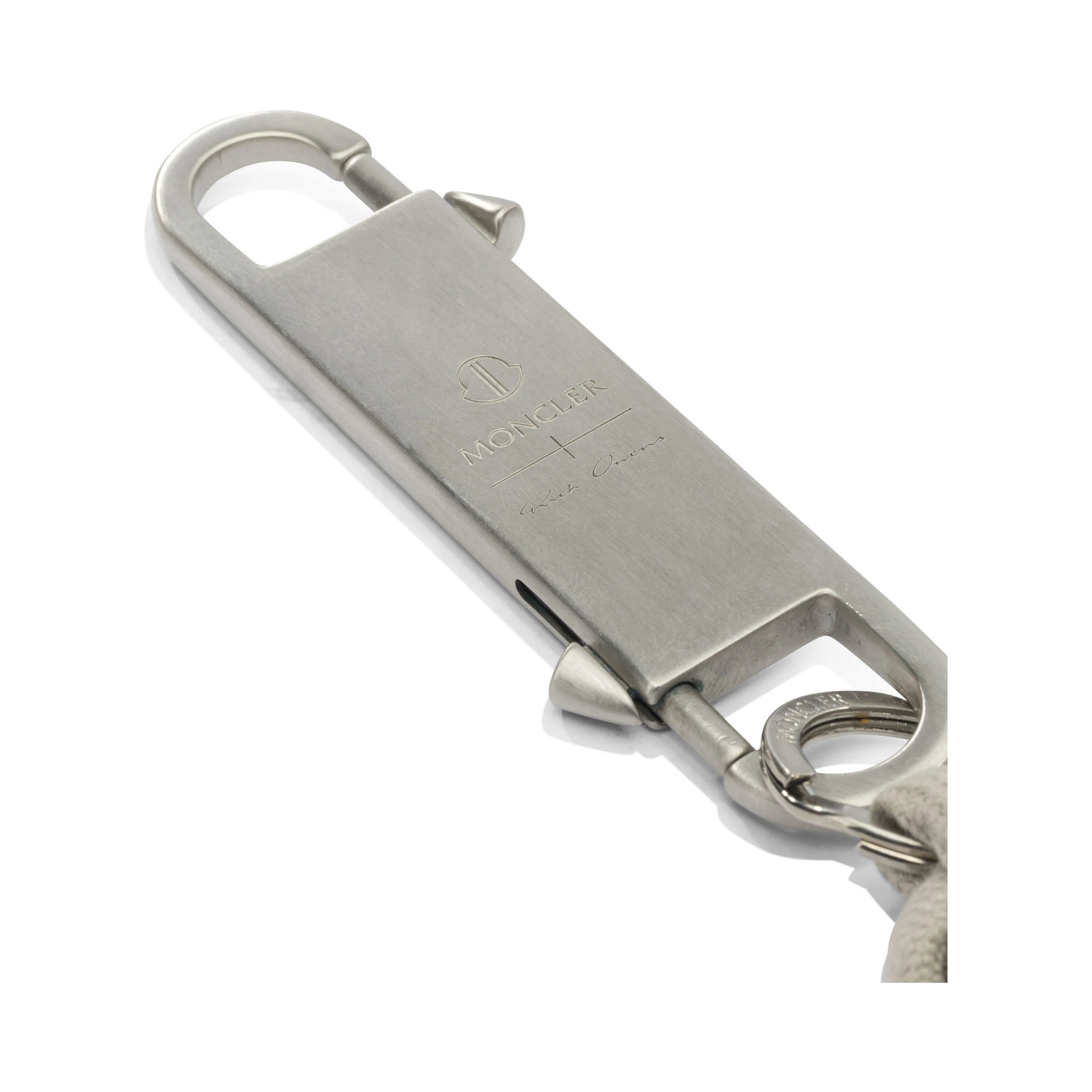 "Hiking Rope" keychain x Moncler