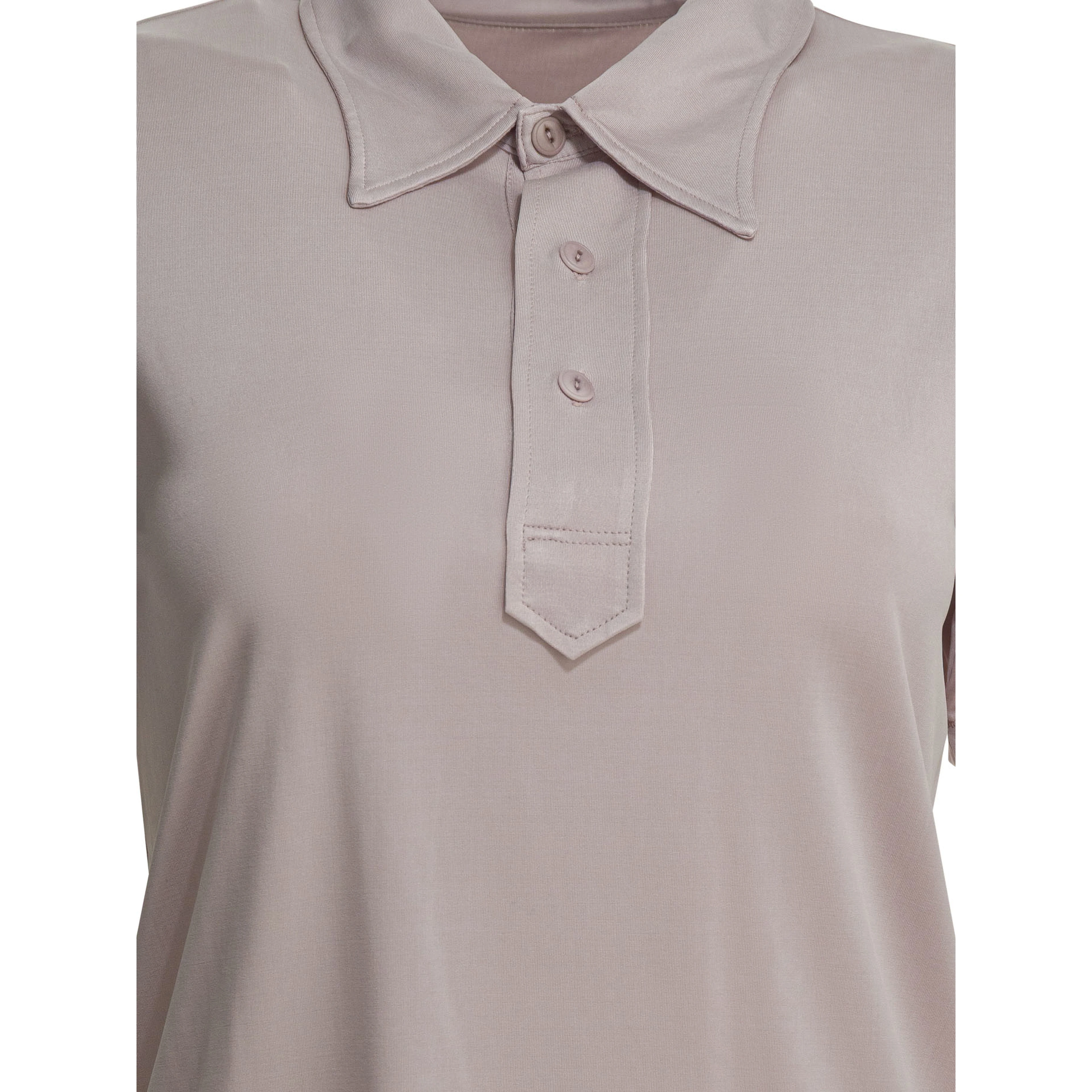 Polo shirt with buttons