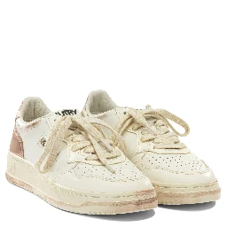 "Medalist Low Super Vintage" Low Top Sneakers